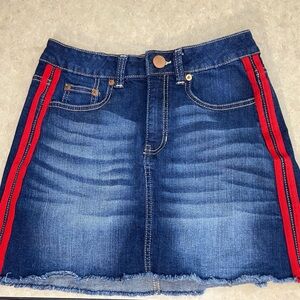 Womens 9 Mini Skirt Denim Juniors 9 Dark Blue Red Stripe Fringe Stretch NOBO